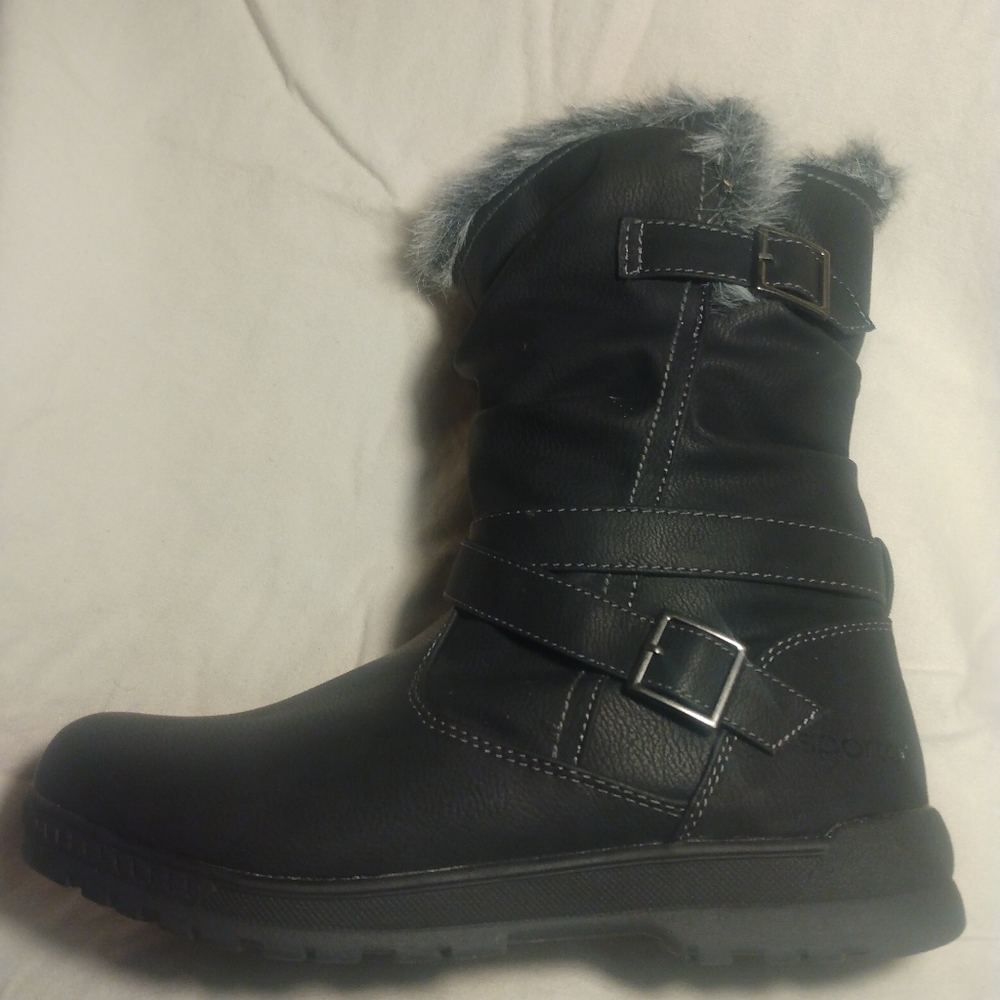Woman's winter boots